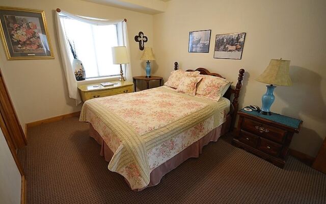 Ruidoso Three-bedroom