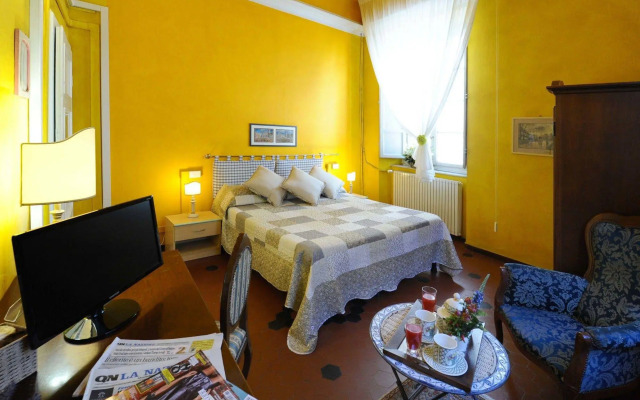 Petit Maison Sainte Justine