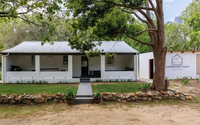 Jonkershoek Valley Cottage