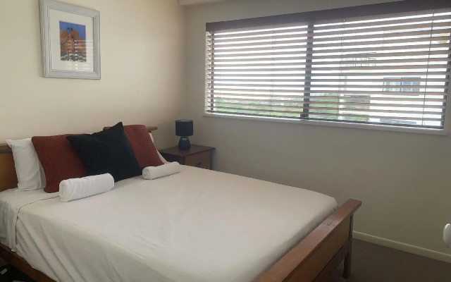 Marcoola Beach Resort – Guest Rooms – Marcoola