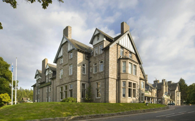The Invercauld Arms Hotel