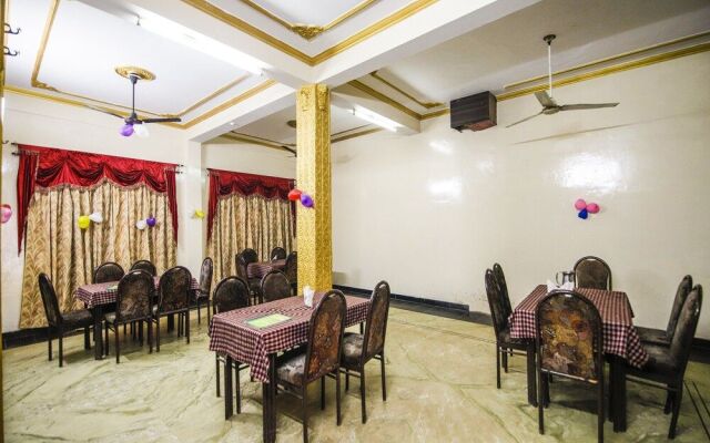 OYO 24753 Hotel Preet