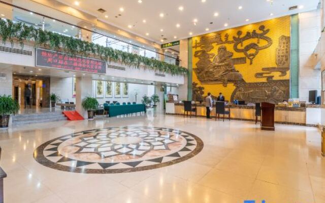 Thank Inn Plus hotel He'nan Zhoukou Chuanhui District Red Star Macalline