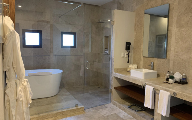 Xaha Villas Suites & Golf Resort