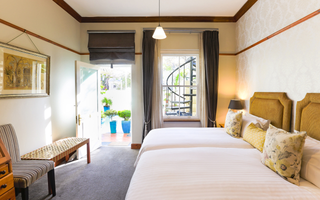 Eendracht Hotel & Apartments