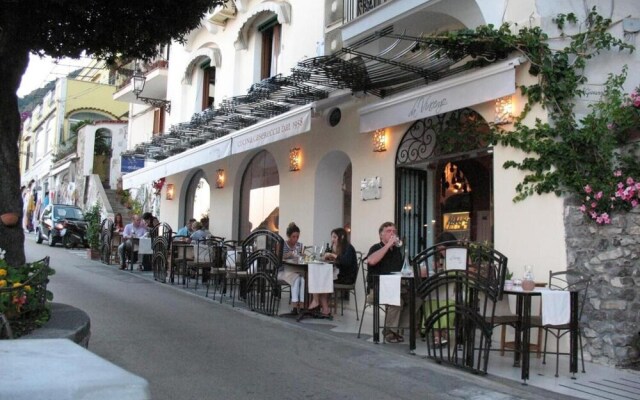 Sorrento Holidays B205