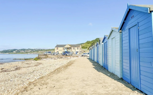 Charmouth Lodge