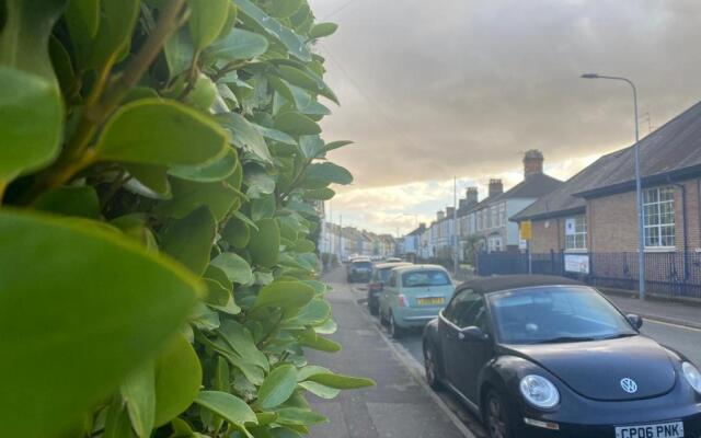 Wyndham Crescent - Stylish Flat in Popular Pontcanna