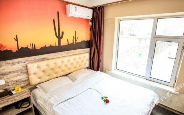 Dalian Yifan Theme Hotel