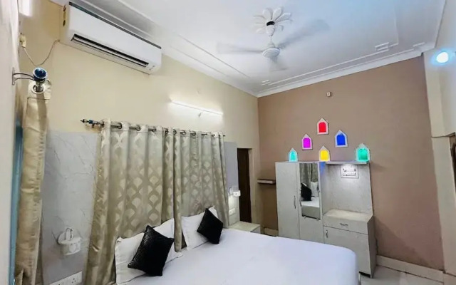 Maya Inn Paying Guest House By GRB