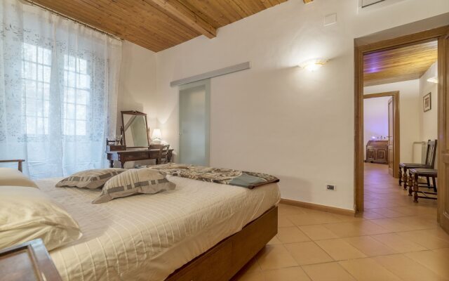 Villa Borghese Roomy Flat