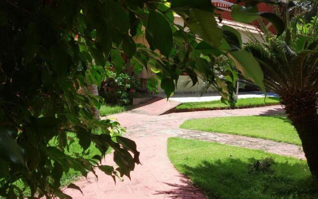 Hotel Thushara