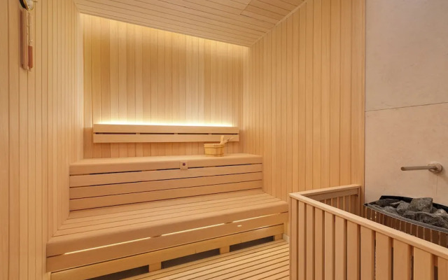 Crowne Plaza Jingmen