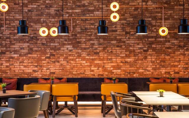 Holiday Inn Express Melbourne Little Collins by IHG