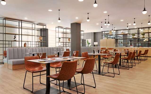 Ramada by Wyndham Valencia Almussafes