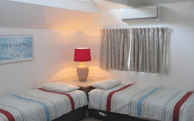 Petrel Deluxe Villa