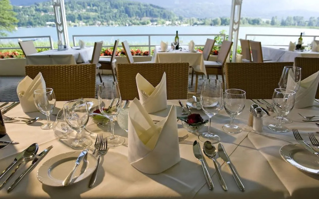 Inselhotel Faakersee