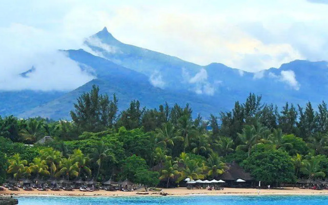 Beach Paradise Villas