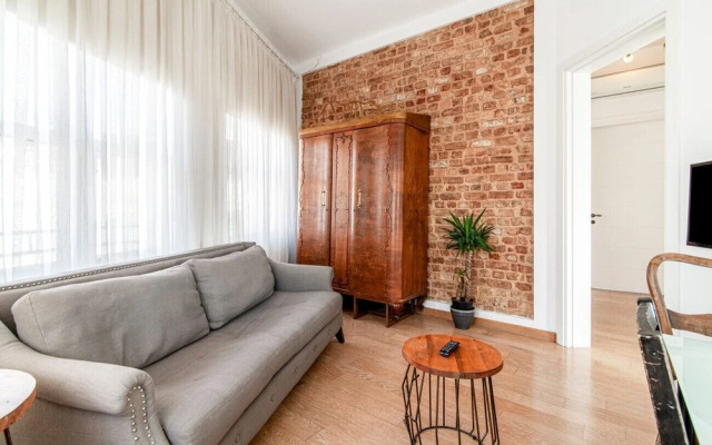 Central Flat With City View Near Istiklal Street