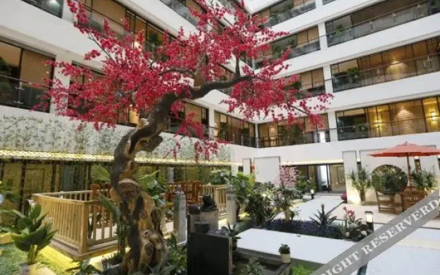 Shangdong Business Hotel