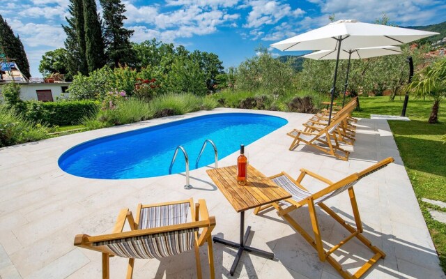 Amazing Home in Lovran With Wifi and 3 Bedrooms