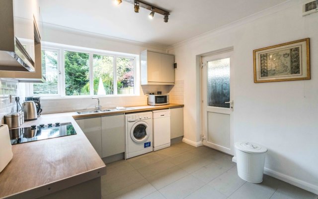 New 2Bd East London Flat With Garden Woodford