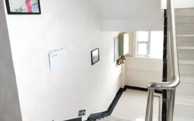 Seda is in the hotel