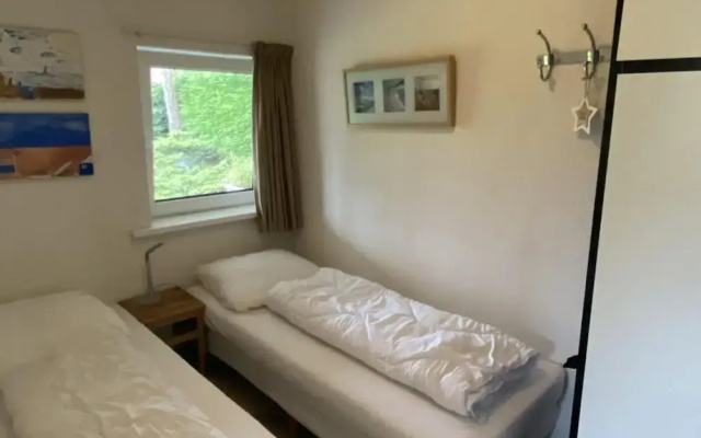 Lovely Holiday Bungalow With Garden