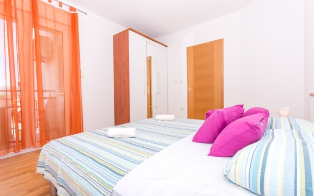 Apartment Slavica - 70 m from the beach : Lero2 Okrug Gornji, Island Ciovo