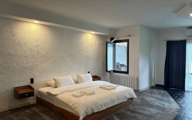 Mavilla Hotel