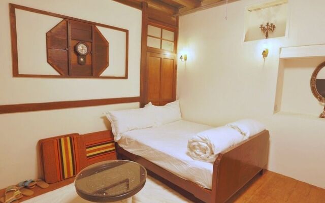Moon House Tainan