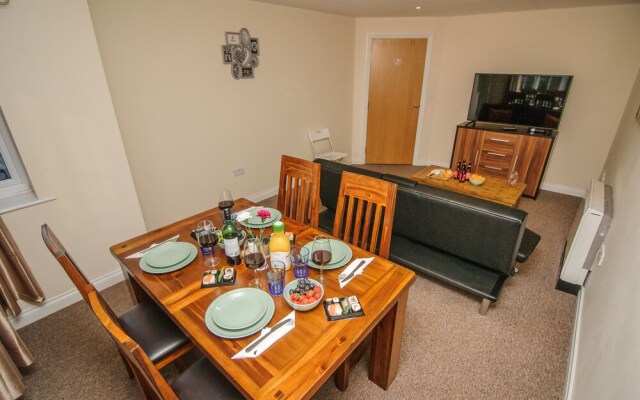 Sargeson Apartment