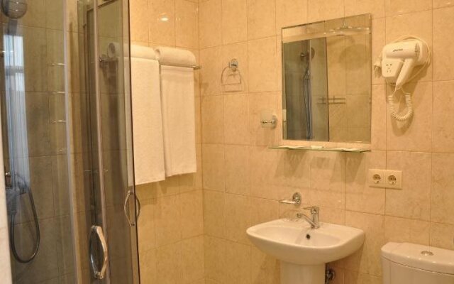 Алберго Лучано