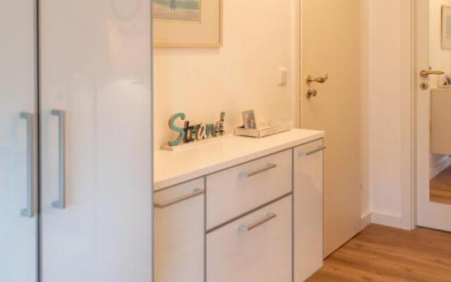 Kaept_n Gordon_ App_ 13