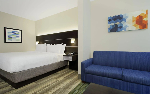 Holiday Inn Express & Suites Brookshire - Katy Freeway by IHG