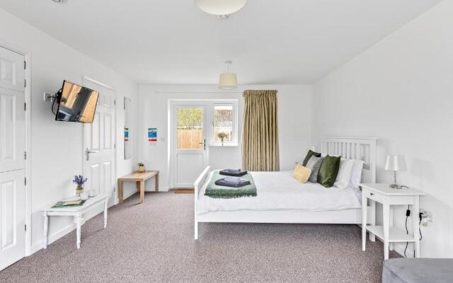 Number 7 - Lytton Tree Lodge, Reydon, Southwold