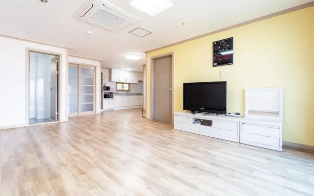 Yeosu Moranggee Pension