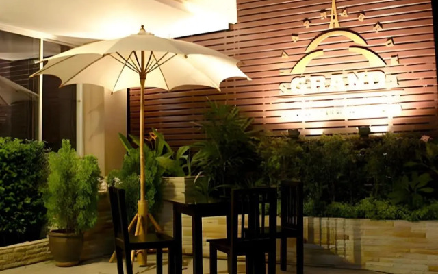 Отель Grand Pinnacle