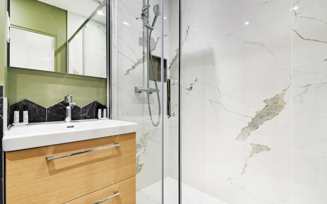 Refreshing 2bd/6p Apartment - 18th ard