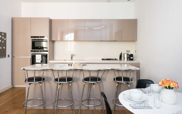 Stylish 2BR Flat Right Next to the Tate Modern