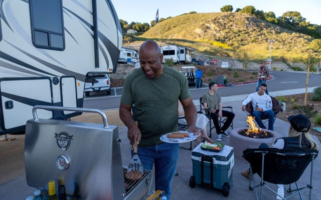 Flying Flags Avila Beach