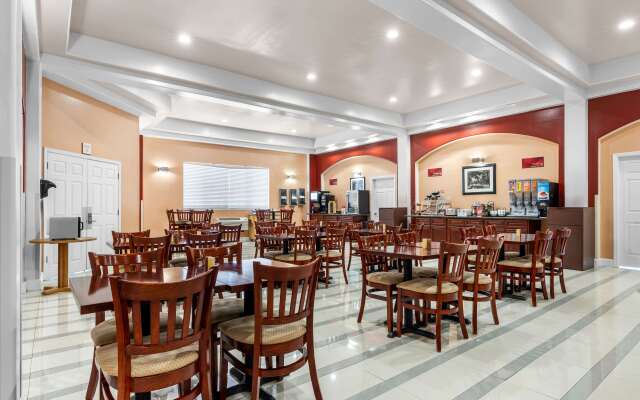 Best Western Plus Yosemite Way Station Motel