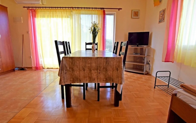 Mari - 30m From the sea - A3