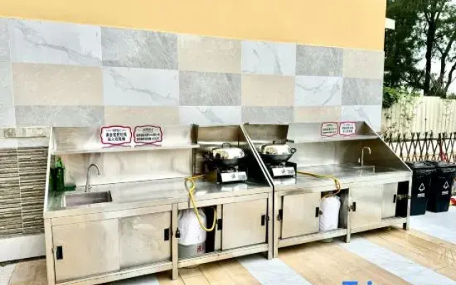 Yihai Yilian Homestay