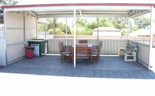 Augusta Courtyard Motel