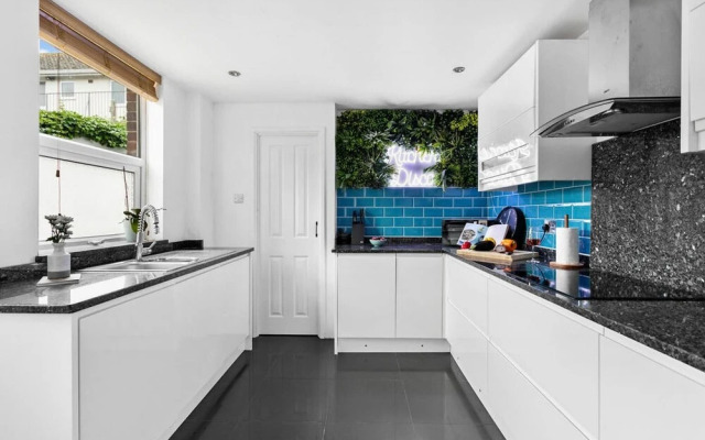 The Terrace - Light Bright Characterful Near Beaches