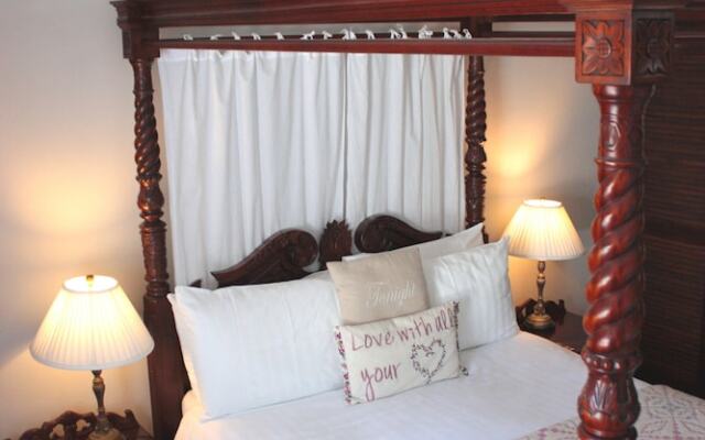 The Four Poster