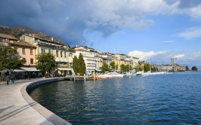 Romantic Benaco Sal - App 02