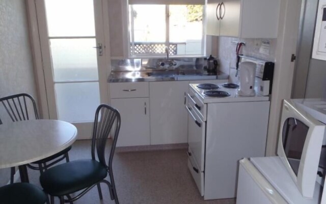 Cambrian Lodge Motel