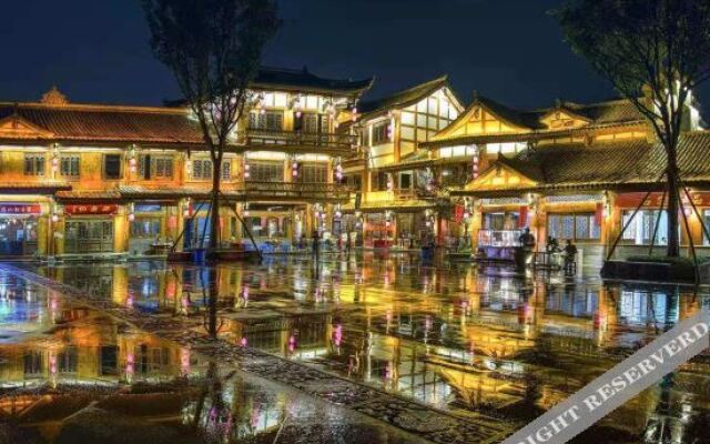 Yujian Courtyard